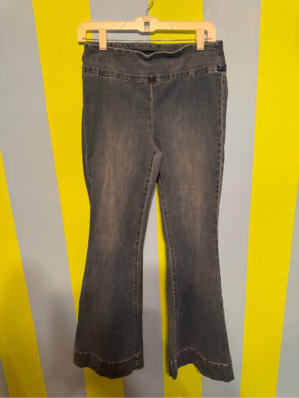 Express Women's stretch denim Flare Jeans size medium